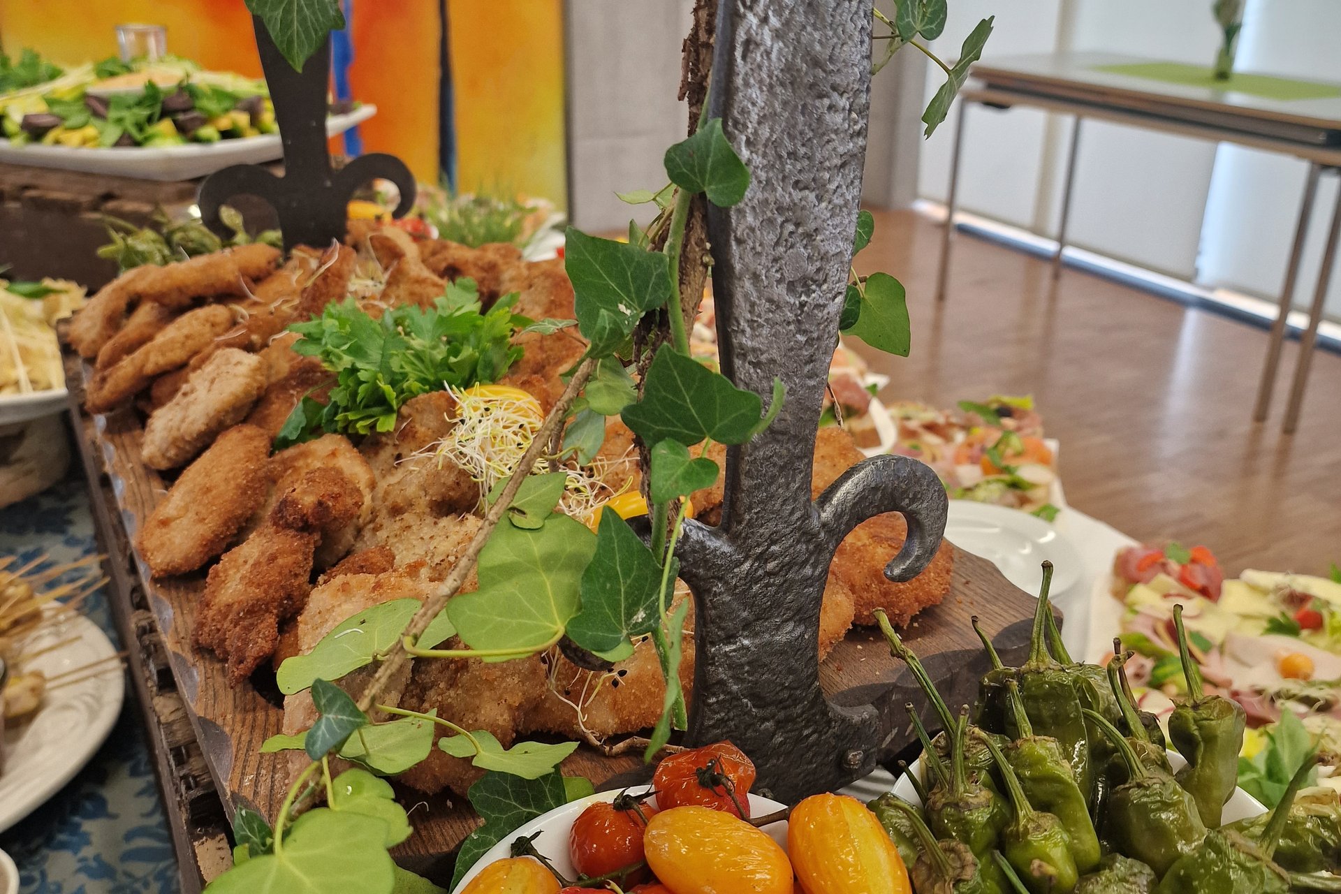 Dekoriertes Buffet