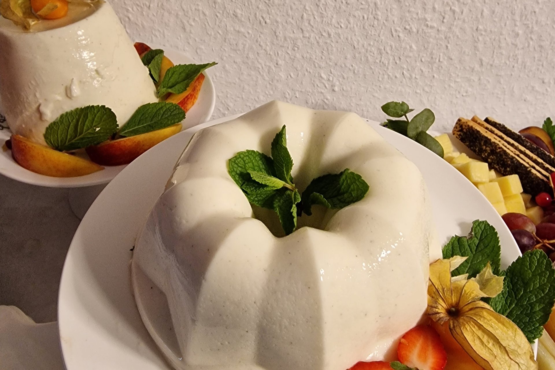 Panna Cotta mit Früchten